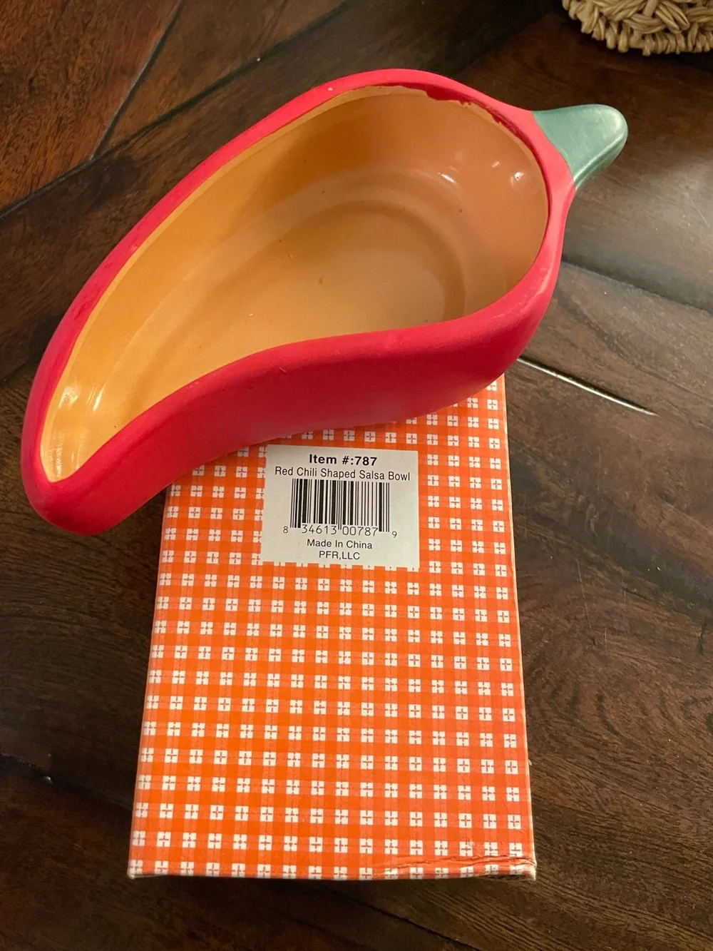 🌶️Ceramic Chili Pepper Dish in Red and Green.